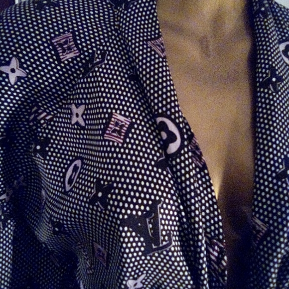 Top - Picture 4 of 4